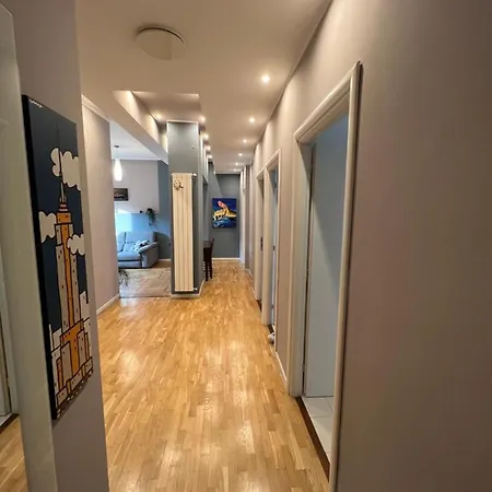 Premium High Floor Design In Studi